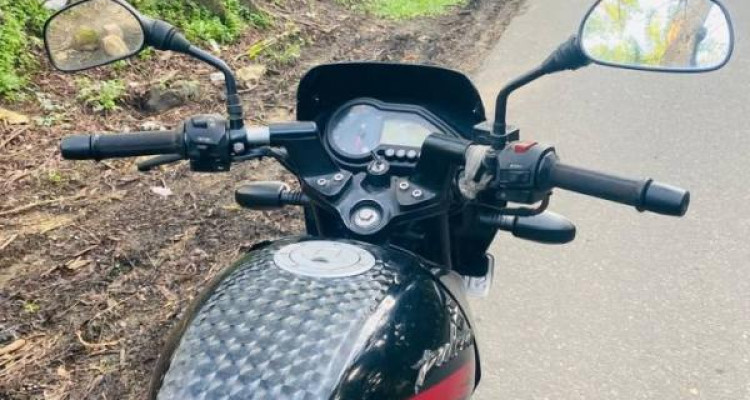 BAJAJ PULSAR 2015