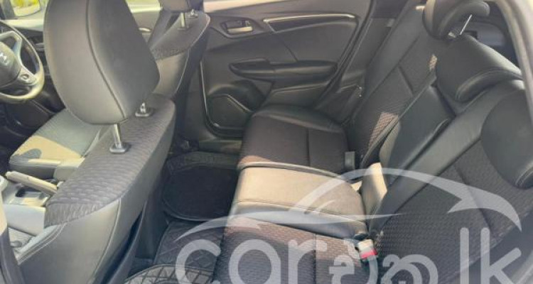 HONDA FIT GP5 2013
