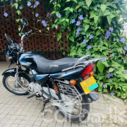 BAJAJ CT100 2015