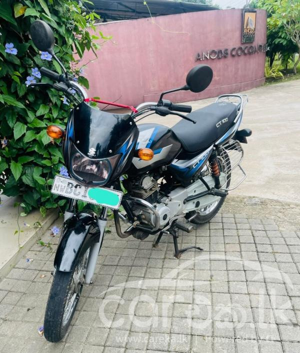 BAJAJ CT100 2015