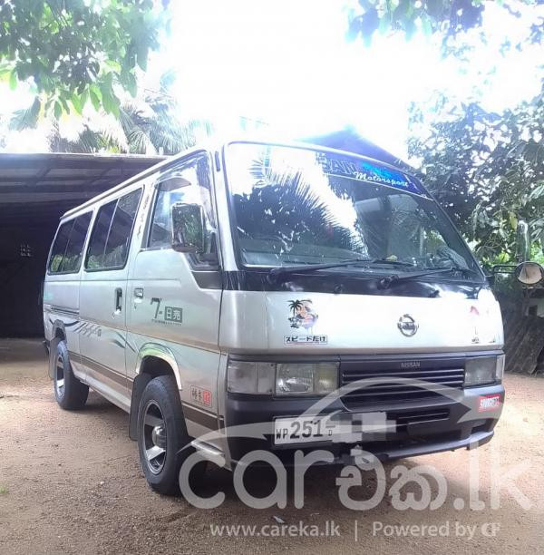NISSAN CARAVAN 1993