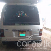 NISSAN CARAVAN 1993