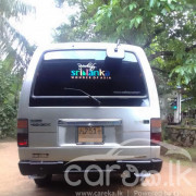 NISSAN CARAVAN 1993