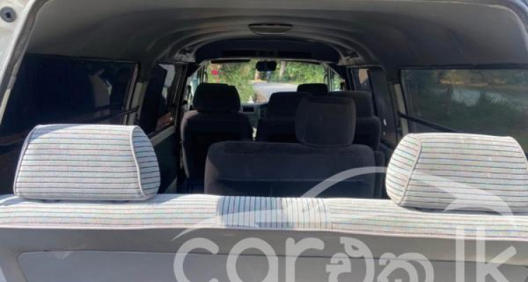 NISSAN CARAVAN 1997