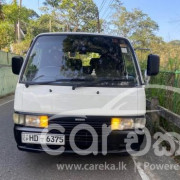 NISSAN CARAVAN 1997