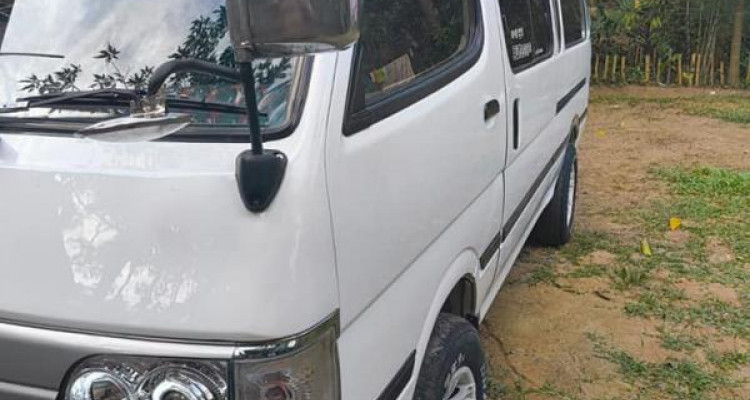 TOYOTA DOLPHIN 1998