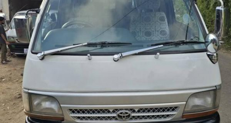TOYOTA HIACE LH113 1991