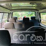 TOYOTA HIACE 1987