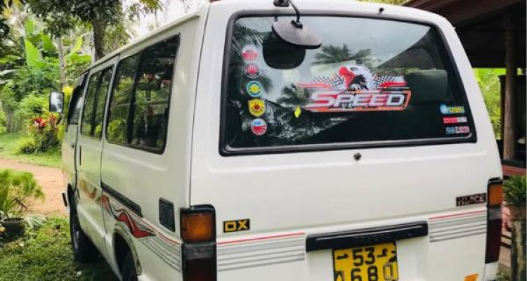 TOYOTA HIACE 1987