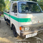 MITSUBISHI DELICA 1976