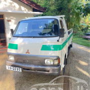 MITSUBISHI DELICA 1976
