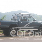 NISSAN DOUBLE CAB 1984
