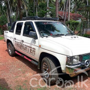 NISSAN D21 1991