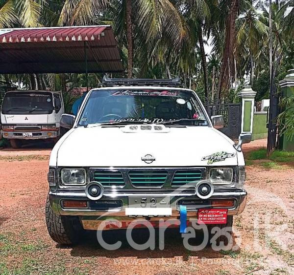 NISSAN D21 1991