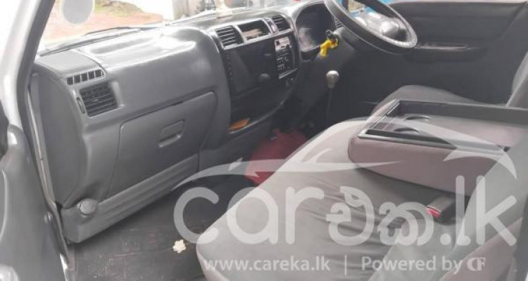 MAZDA BONGO 2003