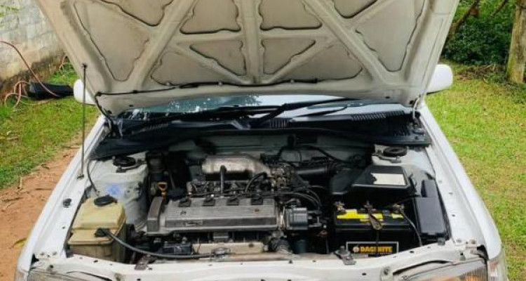 TOYOTA CARINA AT212 1996