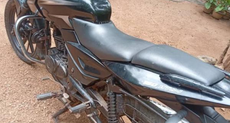 BAJAJ PULSAR 2011