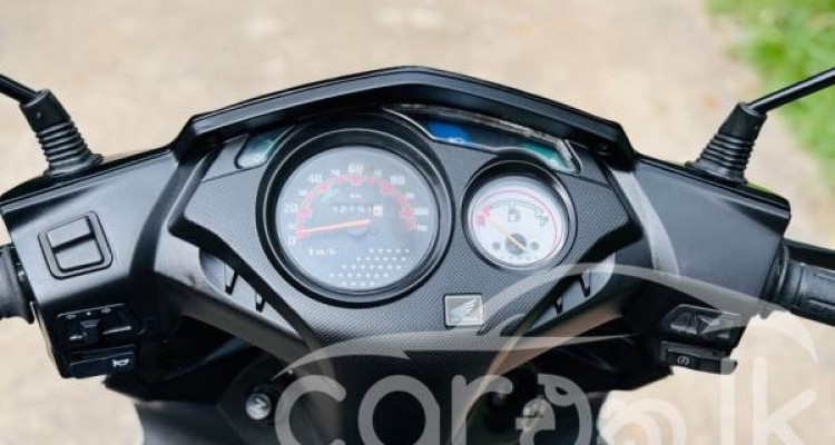 HONDA DIO 2015