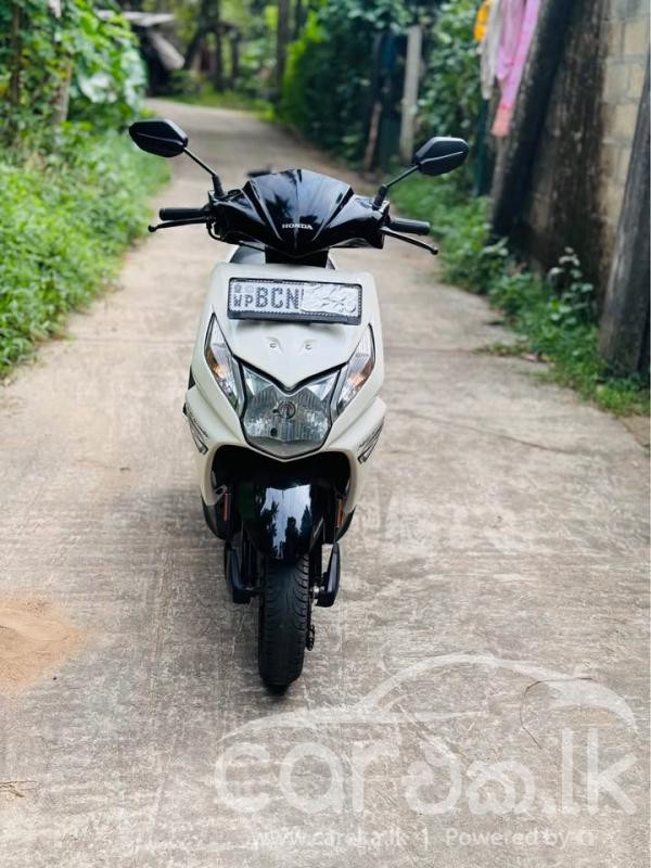 HONDA DIO 2015