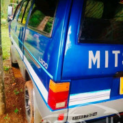 MITSUBISHI DELICA 1982