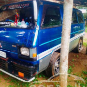 MITSUBISHI DELICA 1982