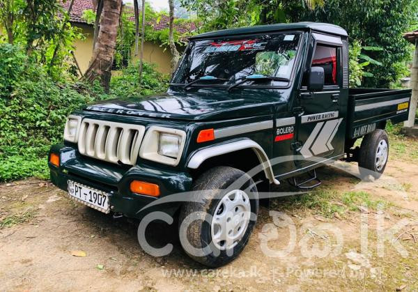 MAHINDRA BOLERO 2012