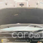 TOYOTA PRIUS 2011