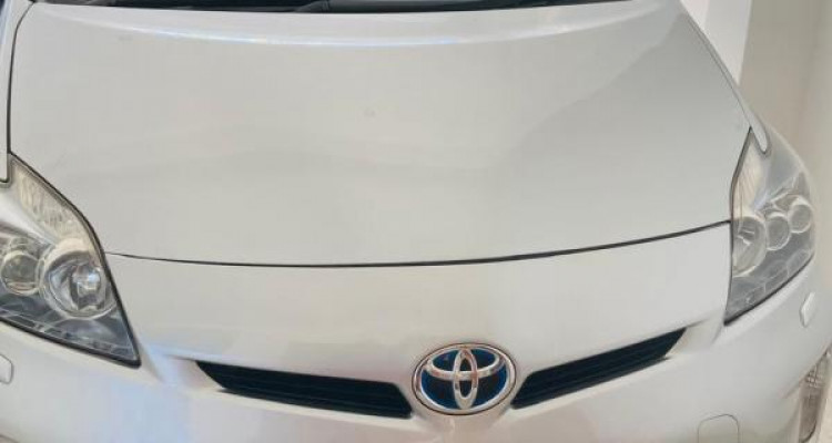 TOYOTA PRIUS 2011