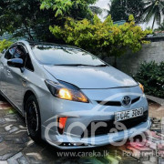 TOYOTA PRIUS 2012