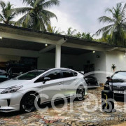 TOYOTA PRIUS 2012