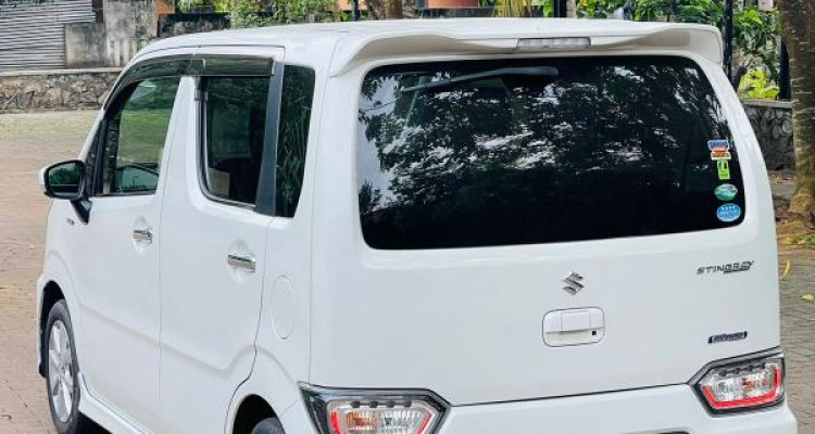 SUZUKI WAGON R STINGRAY 2018