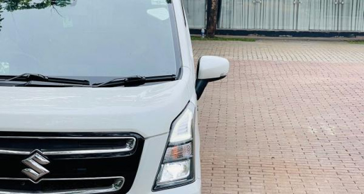 SUZUKI WAGON R STINGRAY 2018