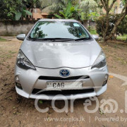 TOYOTA AQUA 2012