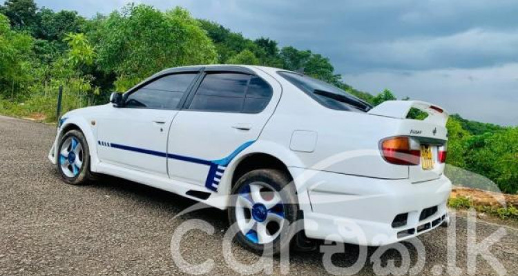 NISSAN PRIMERA 2001