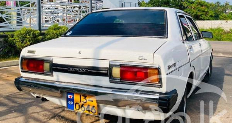 NISSAN SUNNY 1982