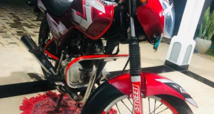 BAJAJ CT100 2009