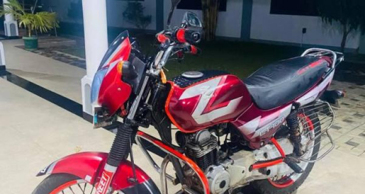 BAJAJ CT100 2009