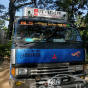 MITSUBISHI FUSO 1999