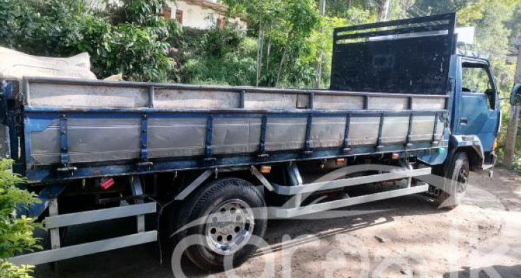 MITSUBISHI FUSO 1999