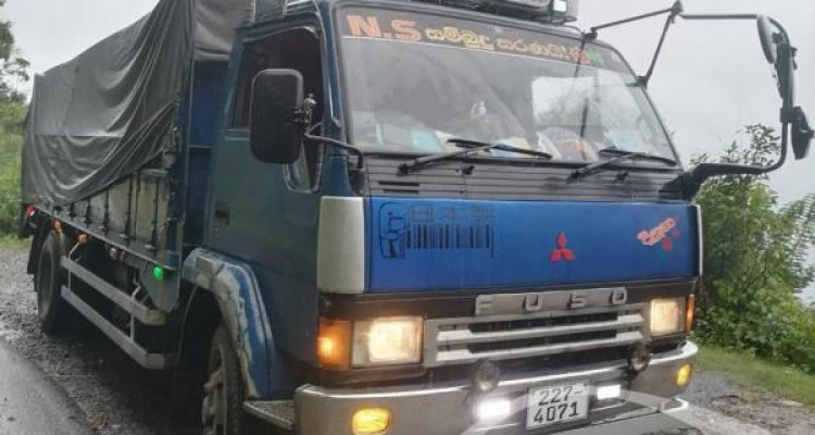 MITSUBISHI FUSO 1999