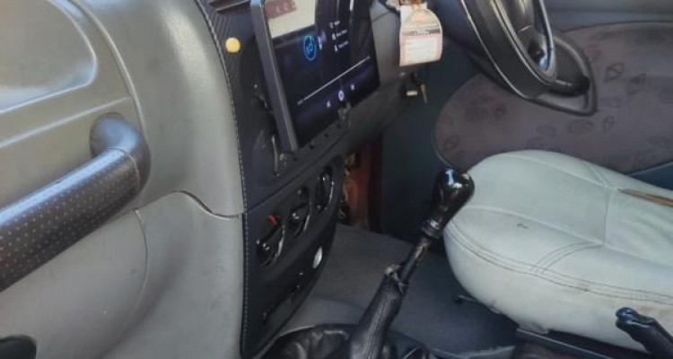 MAHINDRA SCORPIO 2003