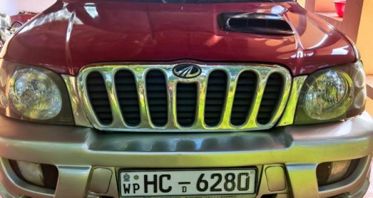 MAHINDRA SCORPIO 2003