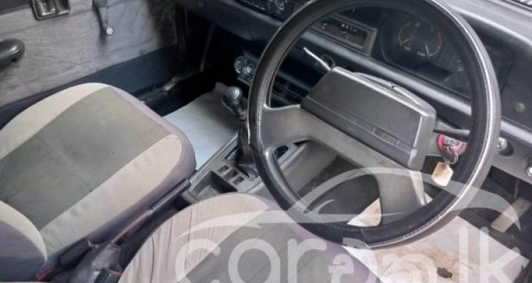 MAZDA FAMILIA 1994