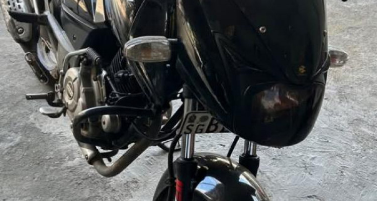 BAJAJ PULSAR 2016