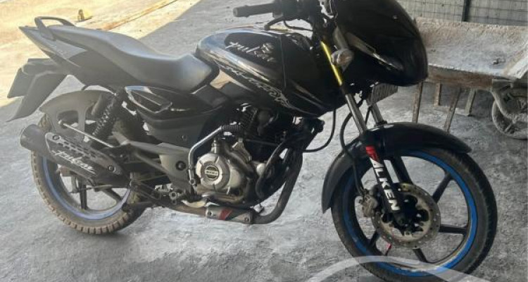 BAJAJ PULSAR 2016