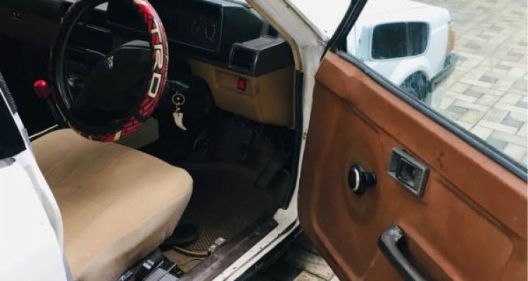 MITSUBISHI LANCER BOX 1980