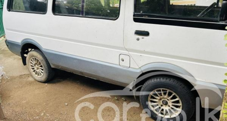 NISSAN VANETTE 1986
