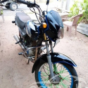 BAJAJ CT100 2012