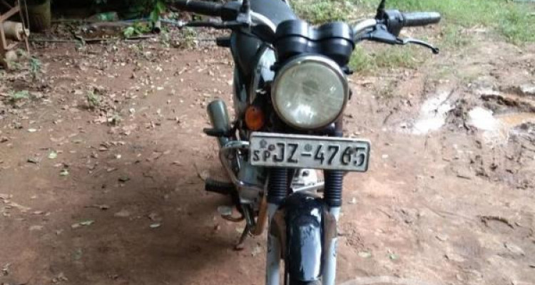 BAJAJ CT100 2005