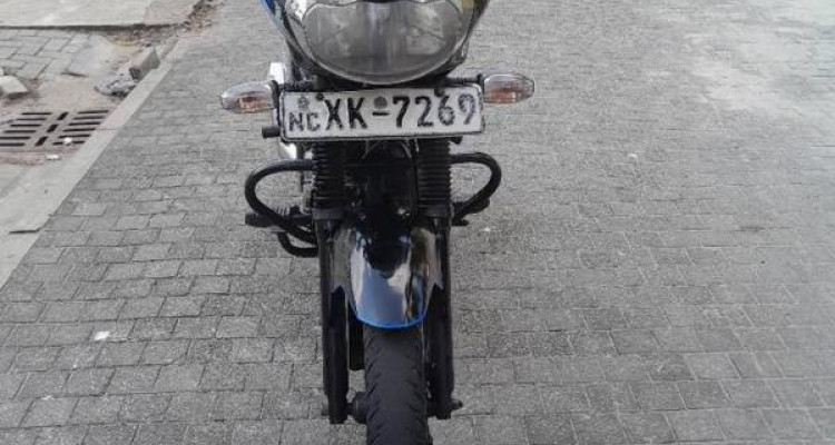 BAJAJ DISCOVER 100 2012